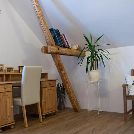 Raj Za Humny Cerne Voderady