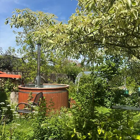 Raj Za Humny Cerne Voderady