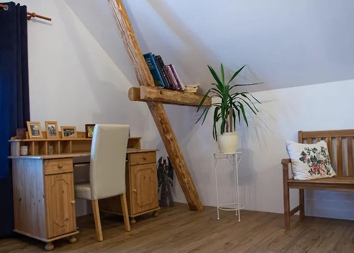 Raj Za Humny Cerne Voderady